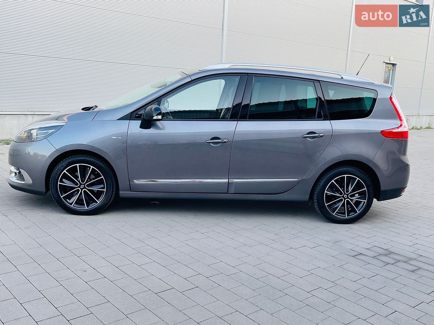 Renault Grand Scenic 2014 VIN VF1JZNAB651467694 фото оголошення 2 з 24