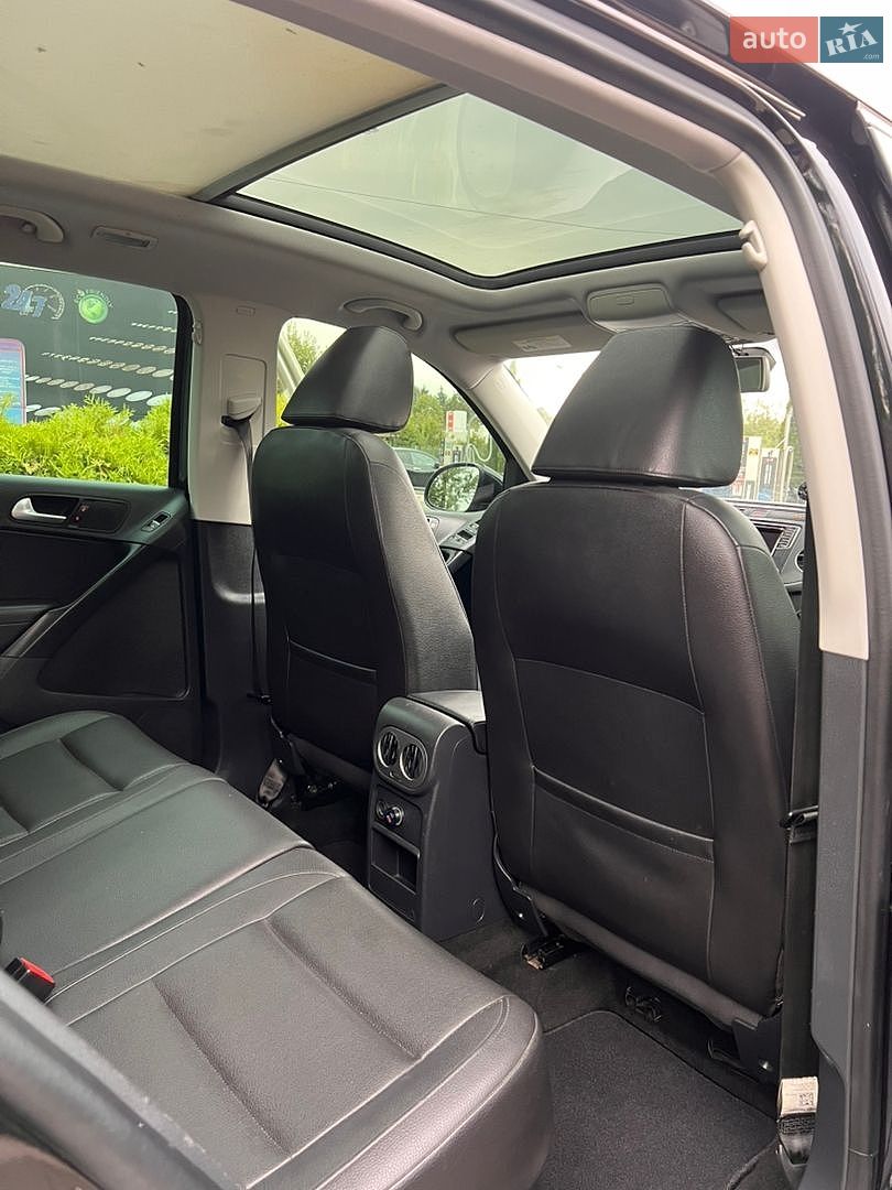 Volkswagen Tiguan 2016 VIN WVGSV7AX8HK009703 фото оголошення 15 з 22