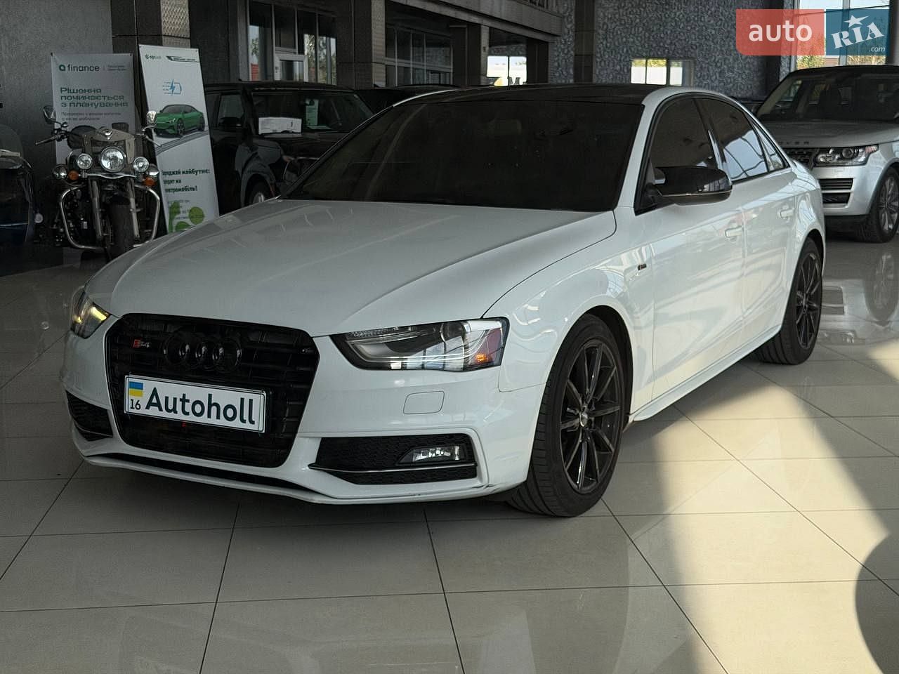 Audi A4 2015 VIN WAUAFAFL9GN003600 фото оголошення 2 з 24