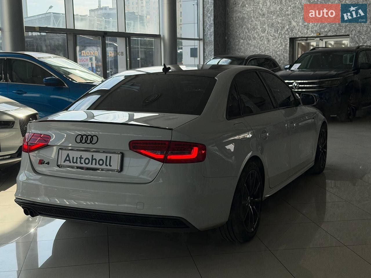 Audi A4 2015 VIN WAUAFAFL9GN003600 фото оголошення 6 з 24