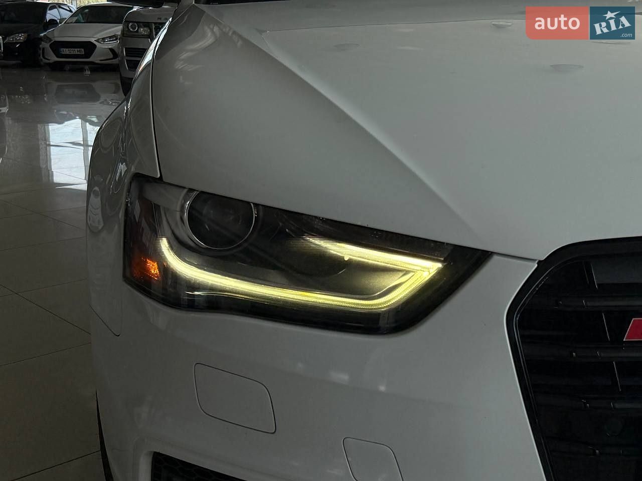 Audi A4 2015 VIN WAUAFAFL9GN003600 фото оголошення 8 з 24