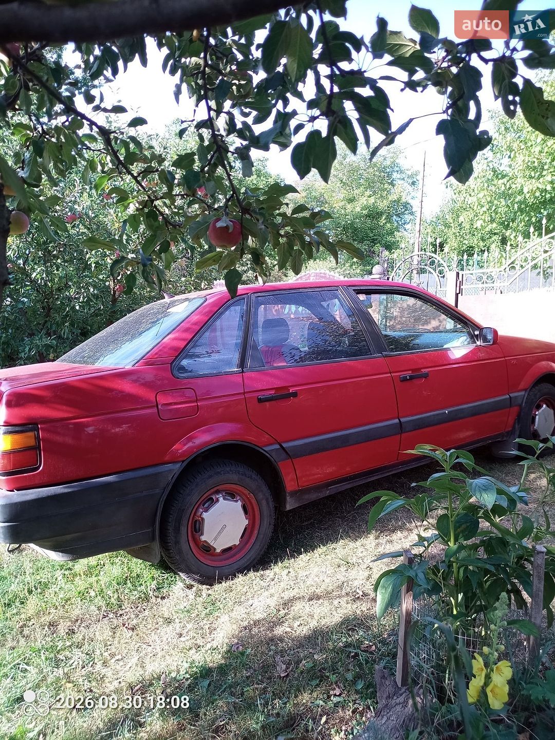 Volkswagen Passat 1990 VIN WVWZZZ31ZLB051067 фото оголошення 10 з 26