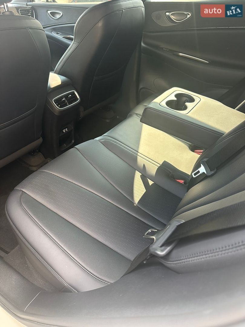 BYD Sea Lion 06 2025 VIN LGXCH4CD9S0627040 фото оголошення 11 з 13