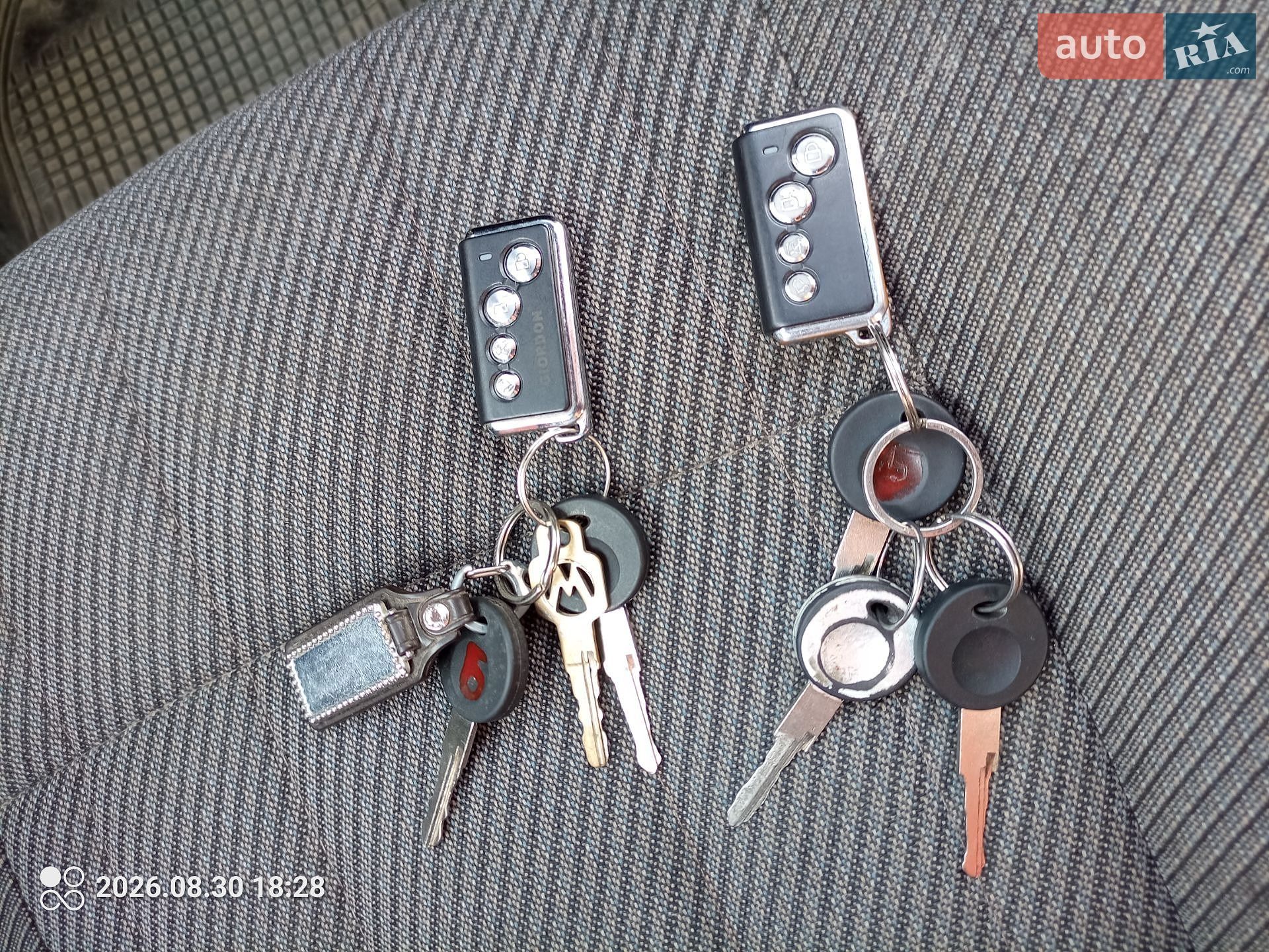Volkswagen Passat 1990 VIN WVWZZZ31ZLB051067 фото оголошення 12 з 26