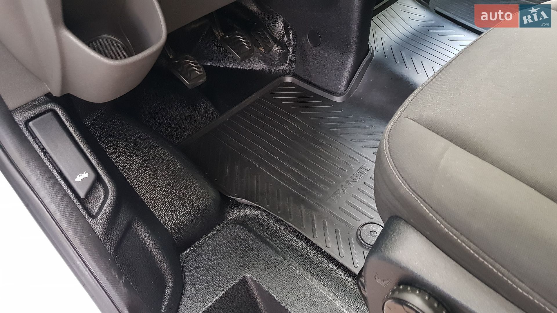 Ford Transit Custom 2019 VIN WF0YXXTTGYKK72753 фото оголошення 37 з 78