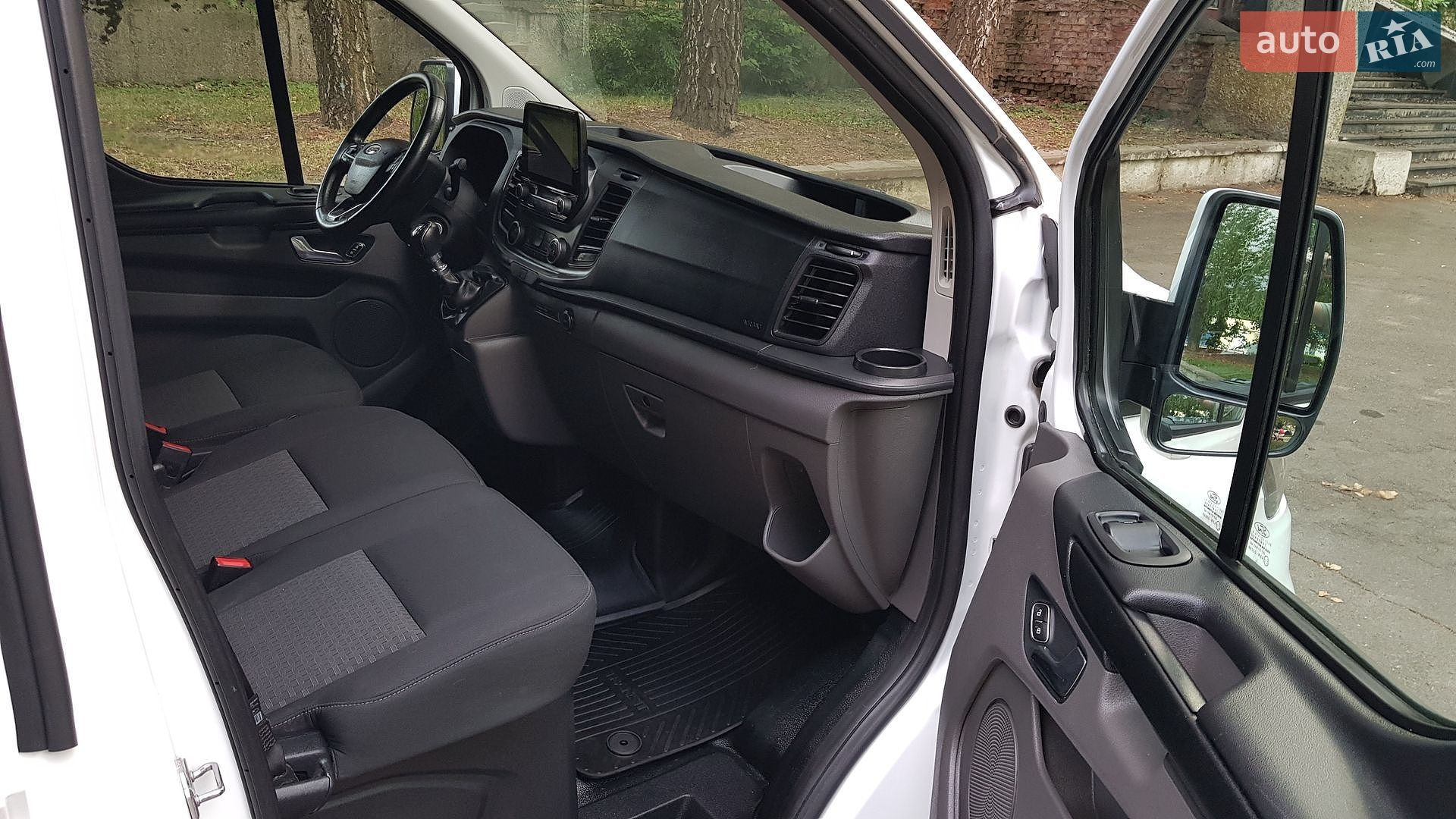 Ford Transit Custom 2019 VIN WF0YXXTTGYKK72753 фото оголошення 39 з 78