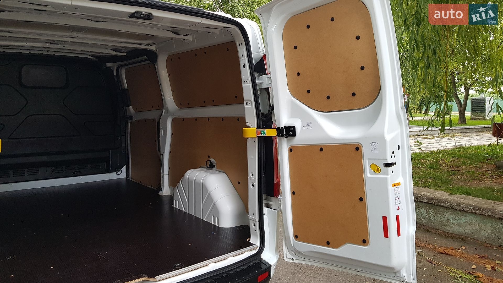 Ford Transit Custom 2019 VIN WF0YXXTTGYKK72753 фото оголошення 49 з 79
