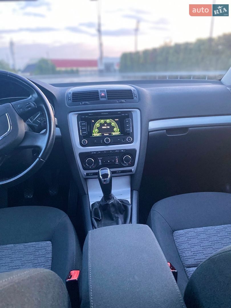 Skoda Octavia 2012 VIN TMBHJ61Z4D2062835 фото оголошення 13 з 56