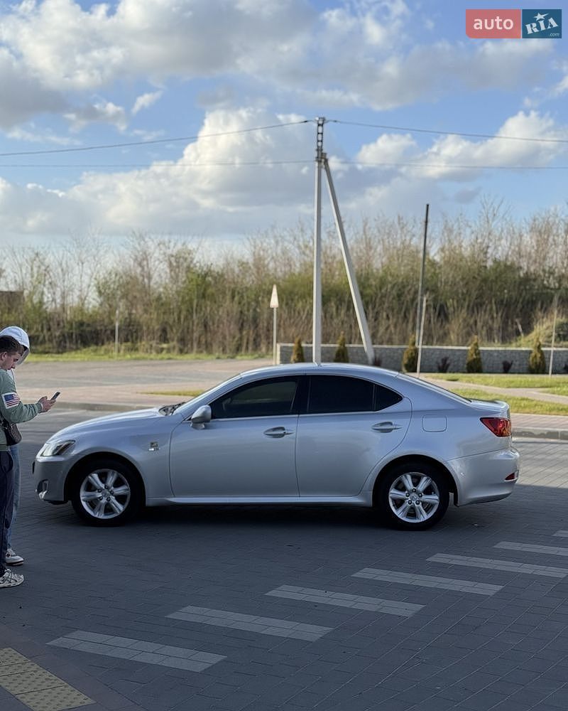 Lexus IS 2007 VIN JTHBB262502017693 фото оголошення 2 з 9