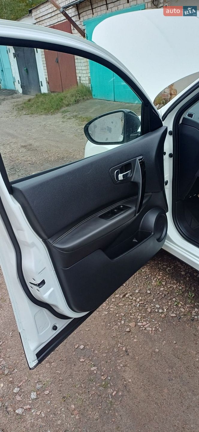 Nissan Qashqai 2013 VIN SJNJEAJ10U7176435 фото оголошення 16 з 19