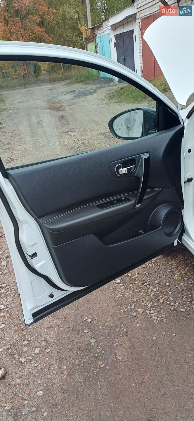 Nissan Qashqai 2013 VIN SJNJEAJ10U7176435 фото оголошення 17 з 19