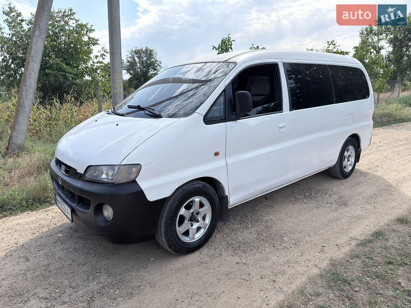 Hyundai H 200 1998 VIN KMJWVH7FPWU052150 фото оголошення 3 з 17