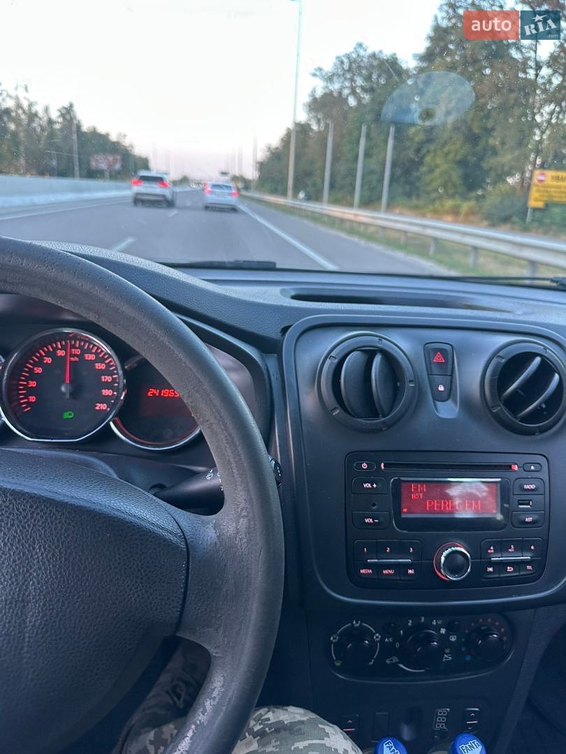 Dacia Logan 2016 VIN UU17SDE3356188603 фото оголошення 26 з 29