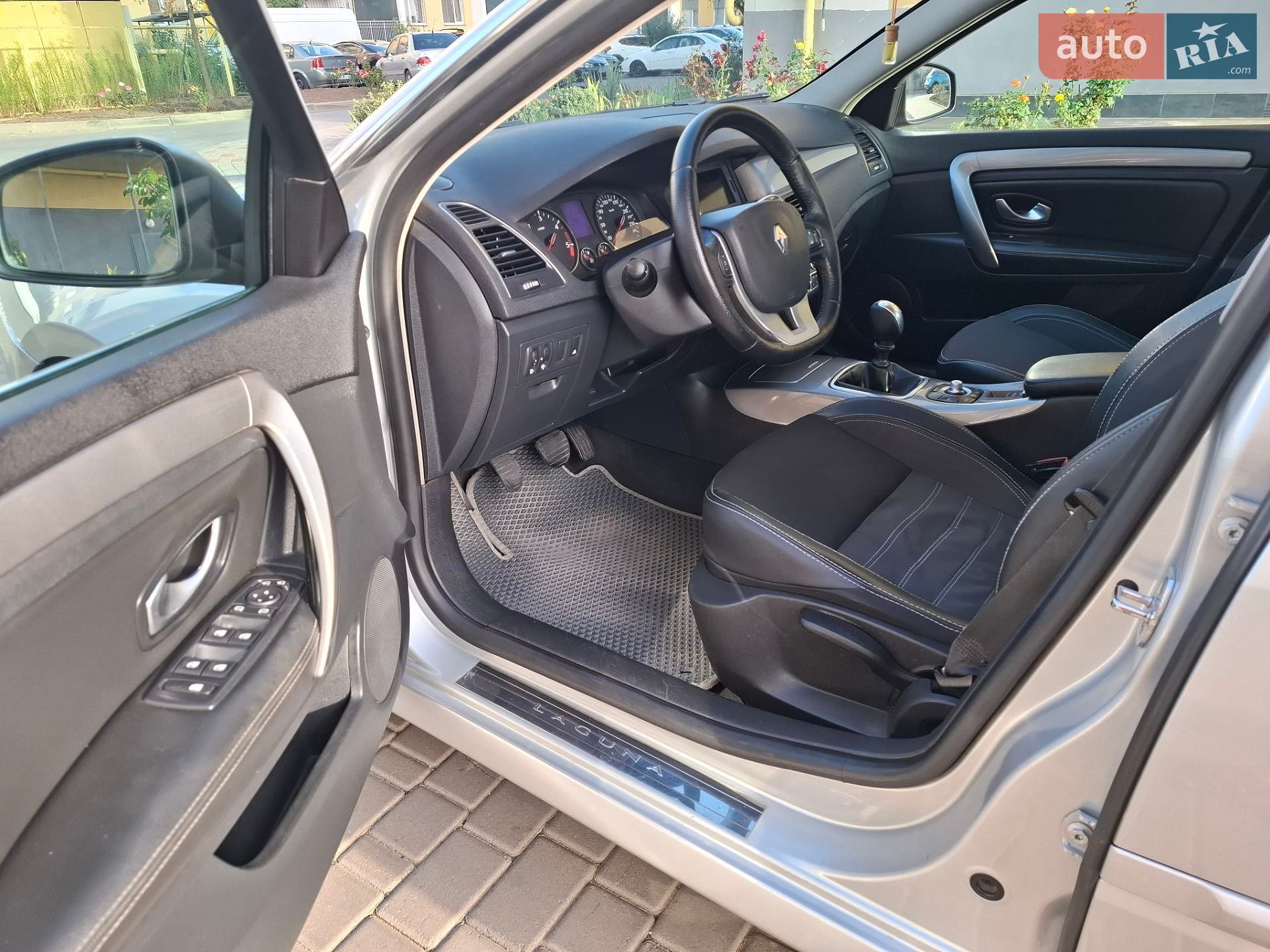 Renault Laguna 2011 VIN VF1KT1R0644997878 фото оголошення 11 з 20