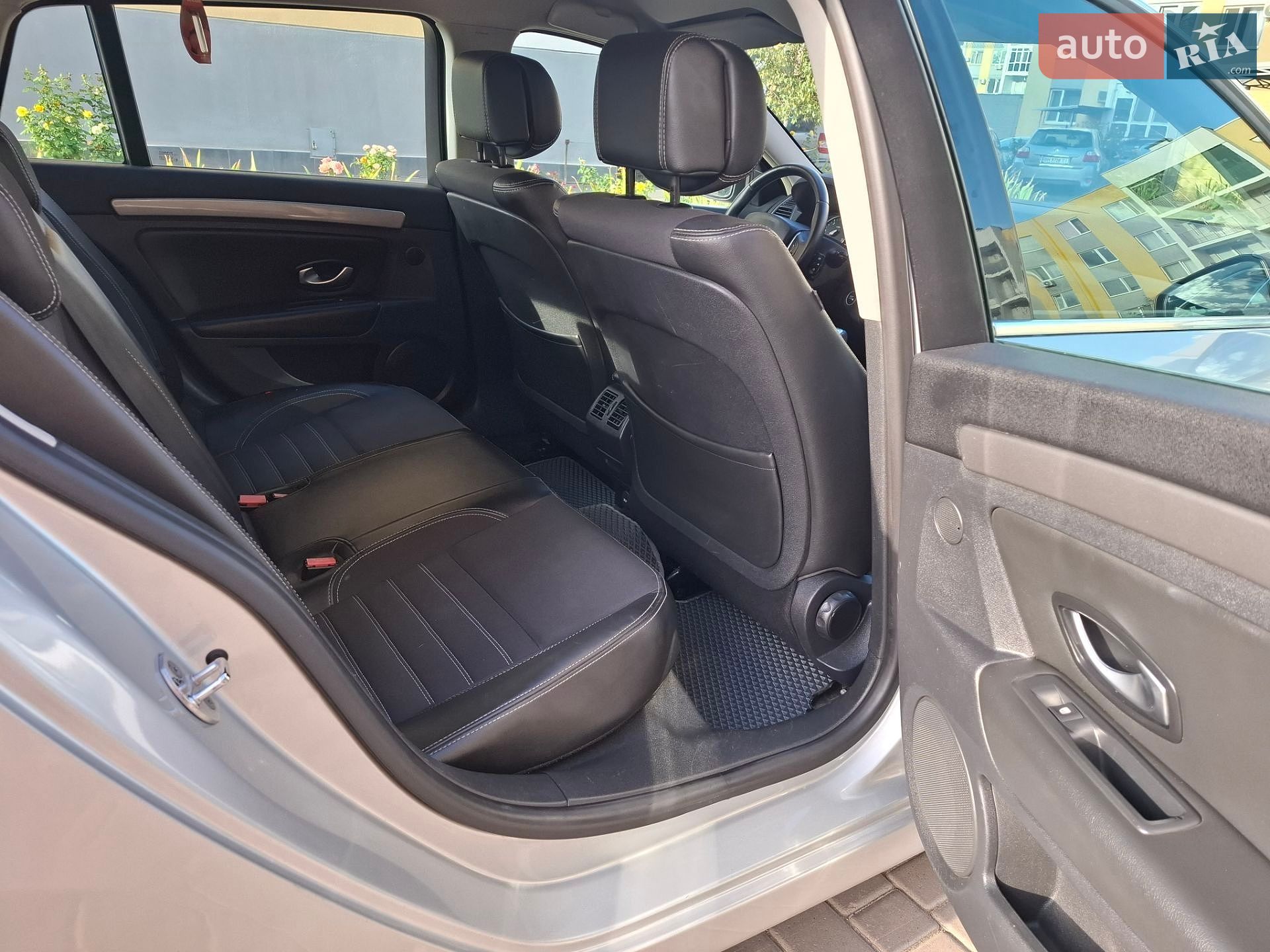 Renault Laguna 2011 VIN VF1KT1R0644997878 фото оголошення 13 з 20