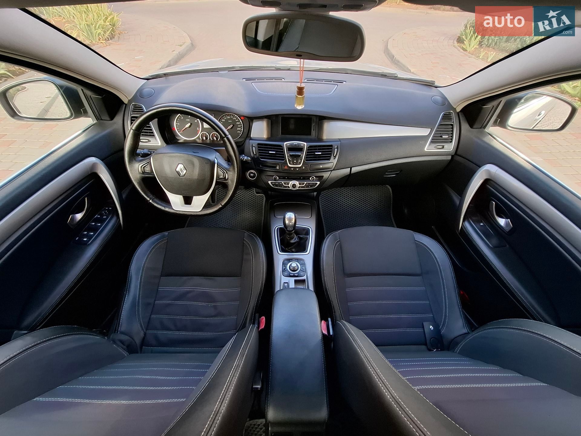 Renault Laguna 2011 VIN VF1KT1R0644997878 фото оголошення 16 з 20