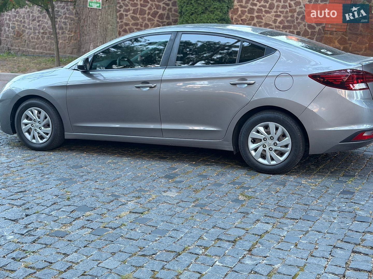 Hyundai Elantra 2019 VIN KMHD74LF1LU950283 фото оголошення 8 з 37