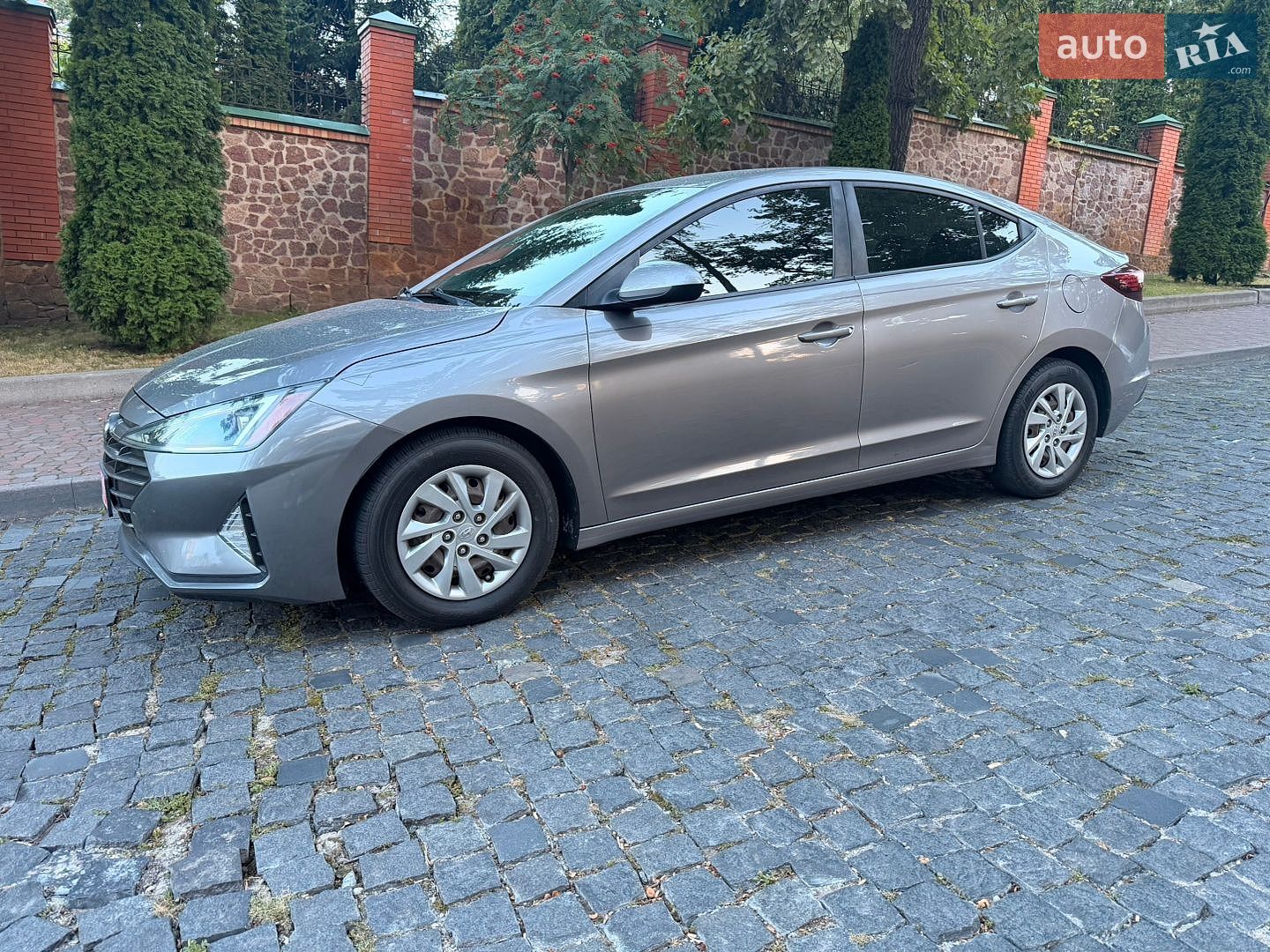 Hyundai Elantra 2019 VIN KMHD74LF1LU950283 фото оголошення 13 з 37