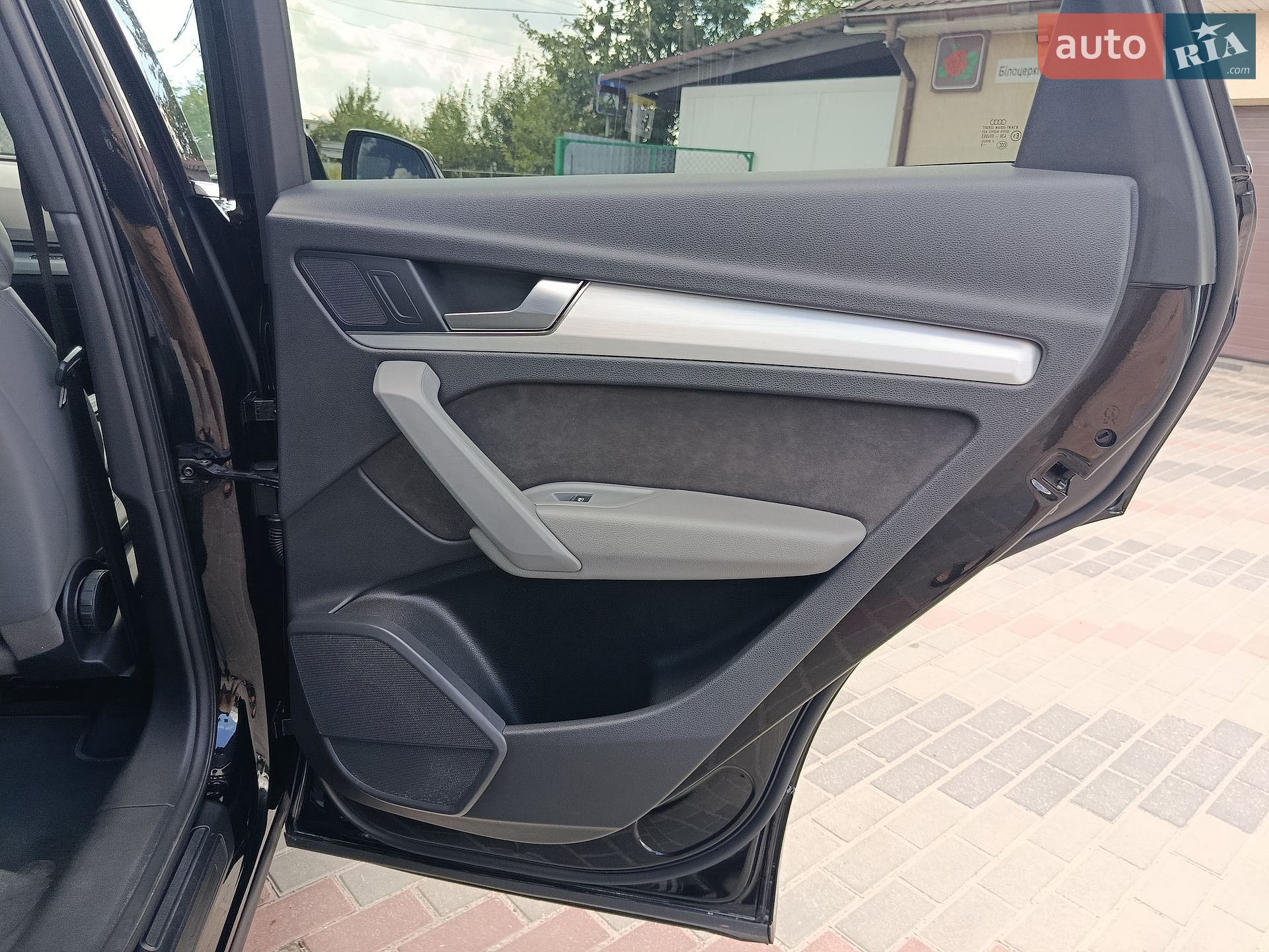 Audi Q5 2019 VIN WAUZZZFY8K2115318 фото оголошення 31 з 36