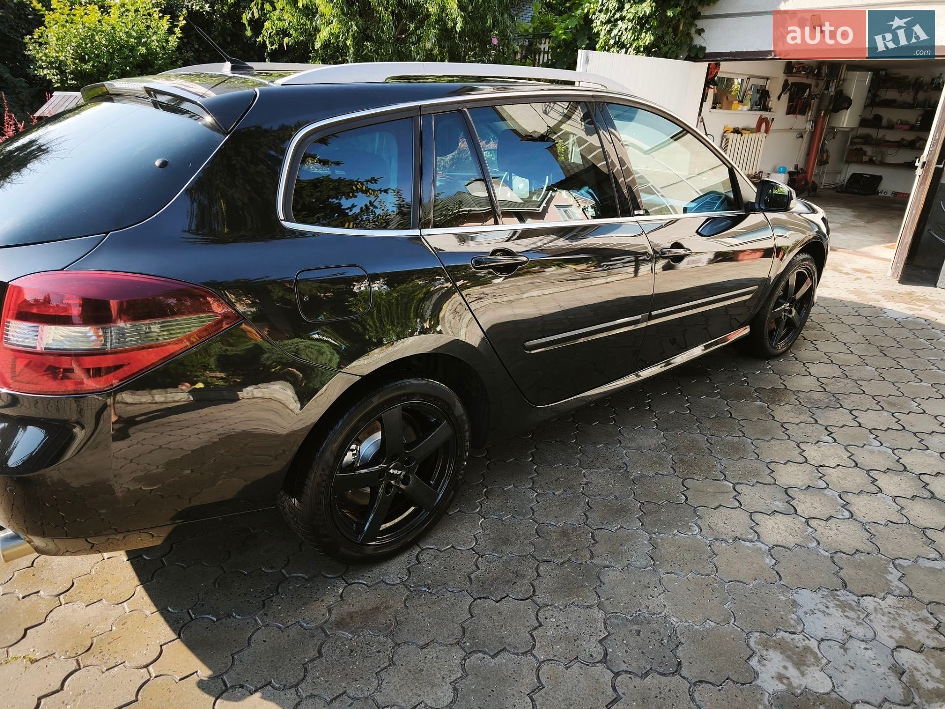 Renault Laguna 2010 VIN VF1KTD90E44475717 фото оголошення 8 з 24