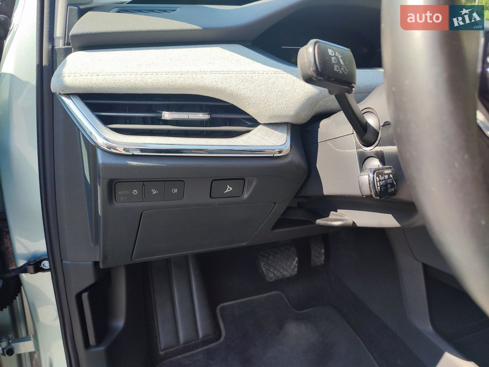 Skoda Enyaq iV 2021 VIN TMBJC7NY2MF017016 фото оголошення 4 з 38