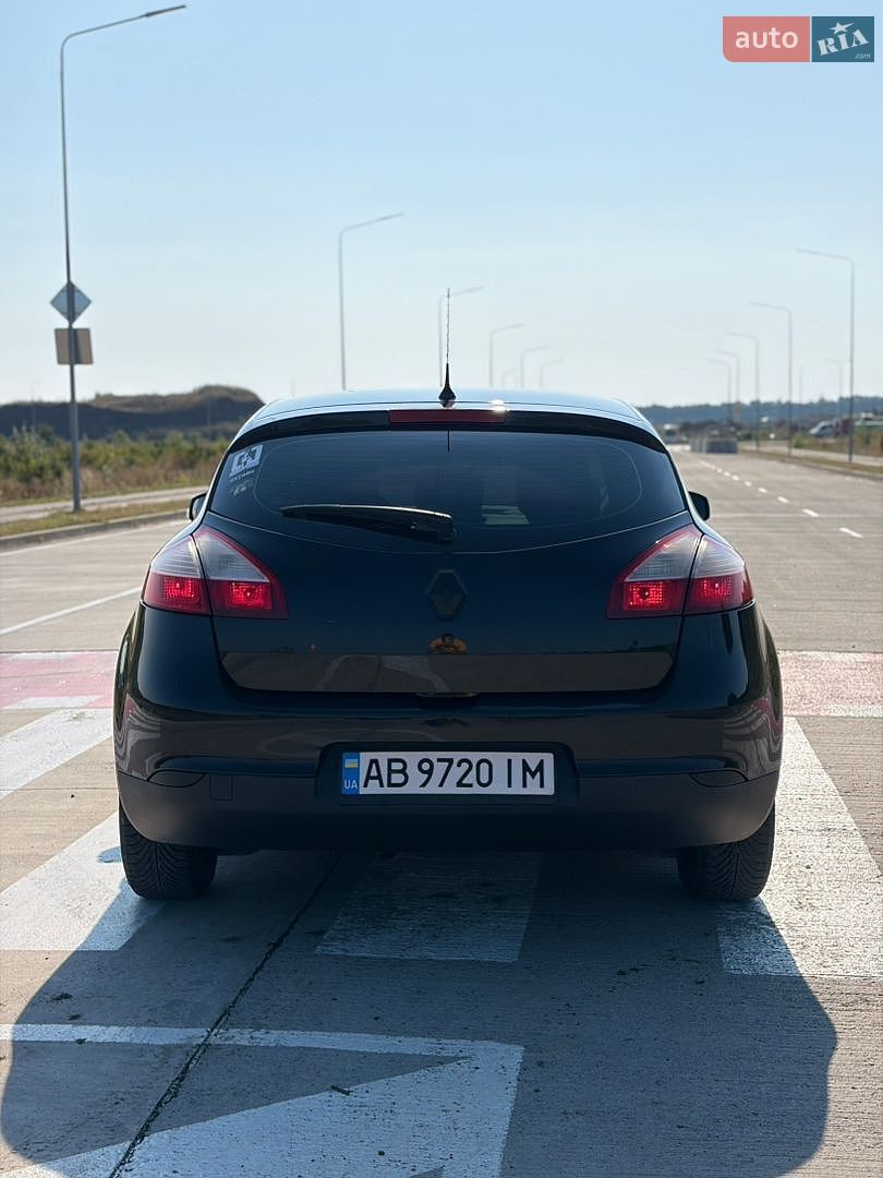 Renault Megane 2011 VIN VF1BZ1R0544451870 фото оголошення 3 з 12