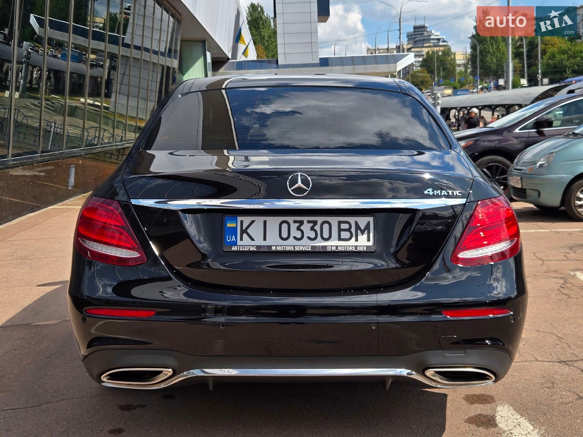 Mercedes-Benz E-Class 2019 VIN WDDZF4KB4KA623569 фото оголошення 6 з 33