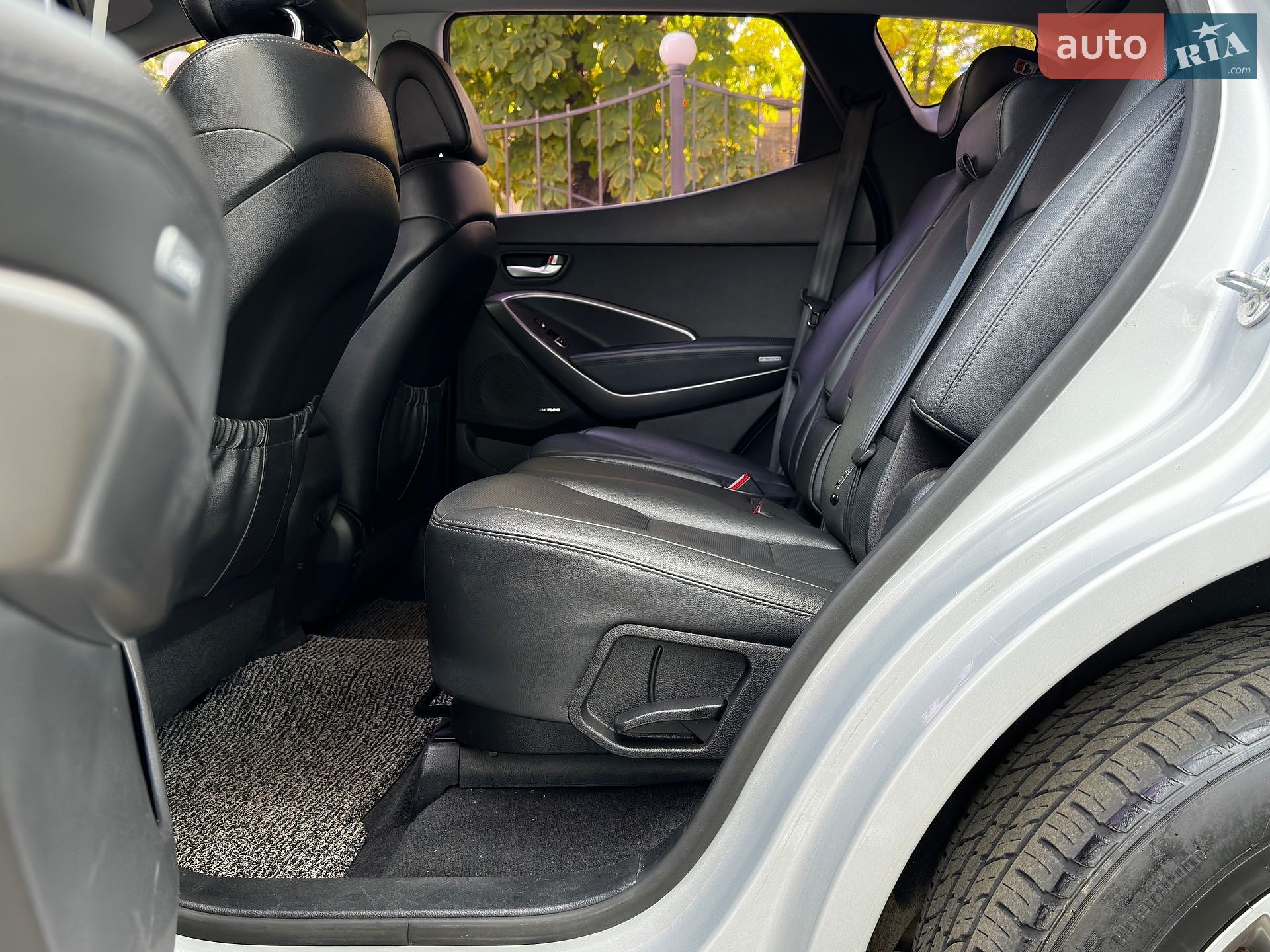 Hyundai Santa FE 2013 VIN KMHSW81UDDU156020 фото оголошення 33 з 50