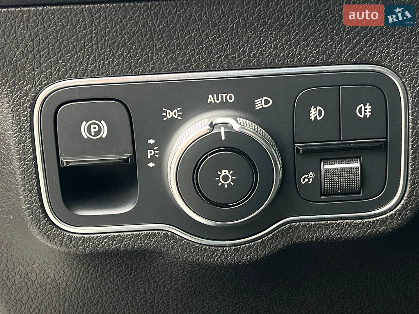 Mercedes-Benz GLB-Class 2022 VIN W1N4M4HB8MW115427 фото оголошення 32 з 56