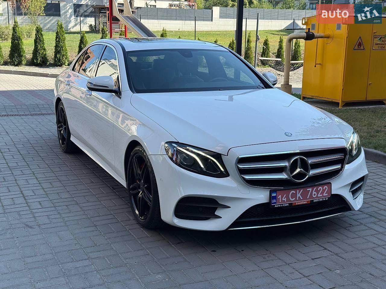Mercedes-Benz E-Class 2016 VIN WDDZF4KB9HA191330 фото оголошення 4 з 16