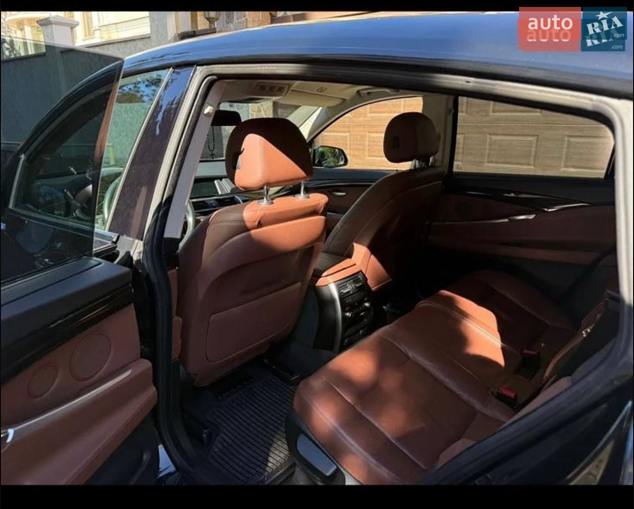 BMW 5 Series GT 2017 VIN WBASZ61020G172809 фото оголошення 11 з 13