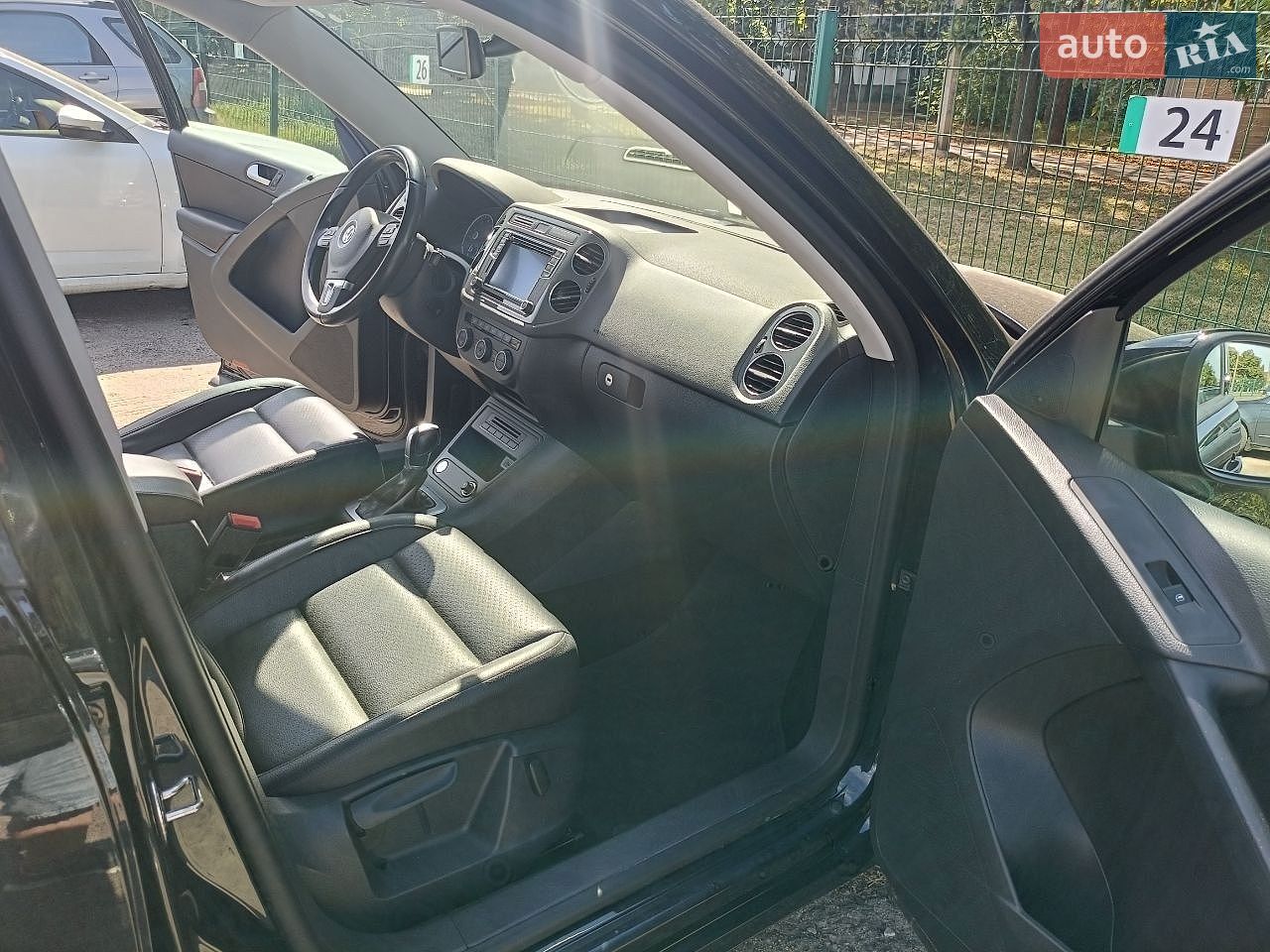Volkswagen Tiguan 2017 VIN WVGNV7AX7HK039336 фото оголошення 20 з 26