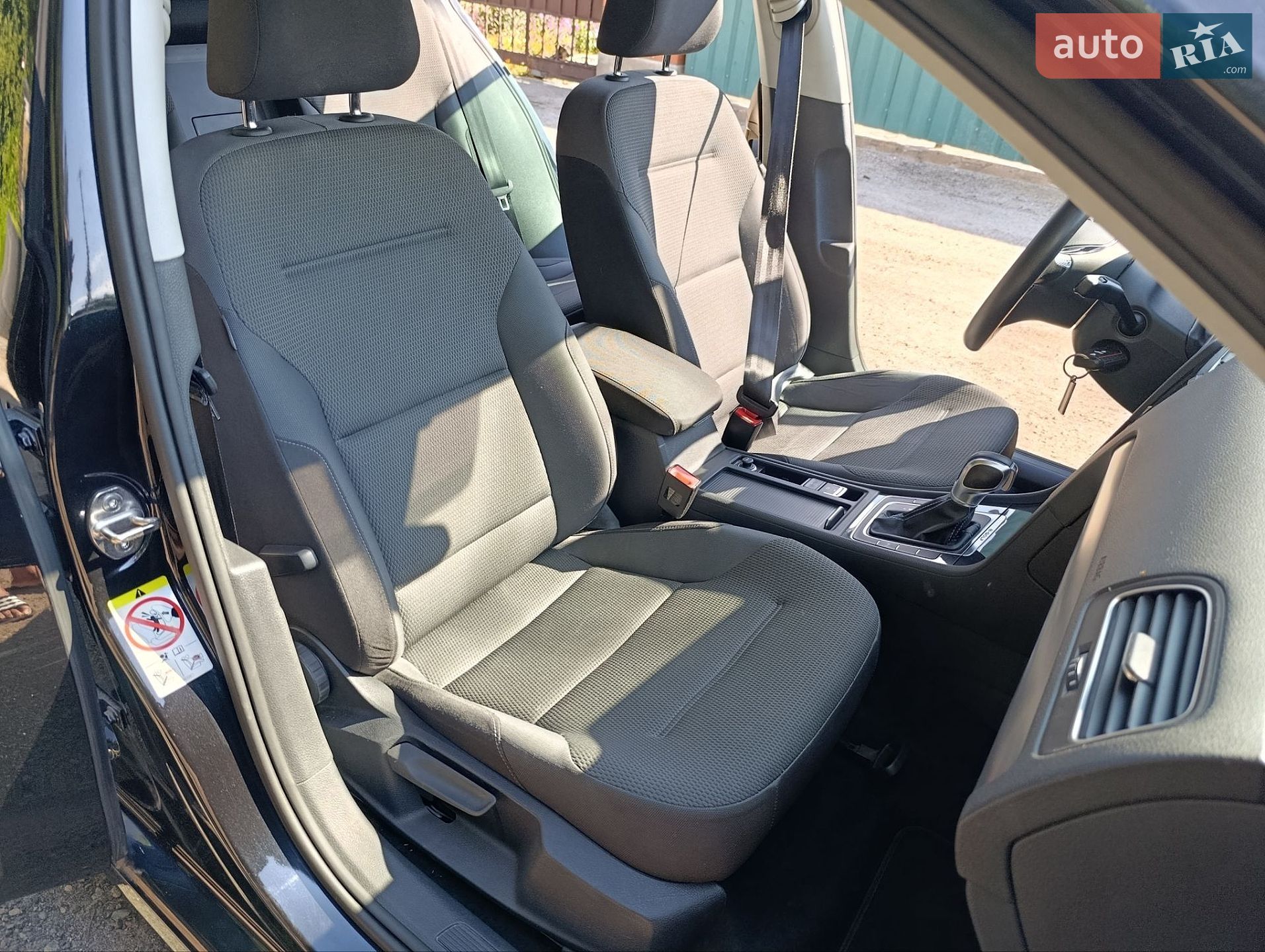 Volkswagen e-Golf 2018 VIN WVWZZZAUZJ8905029 фото оголошення 31 з 43