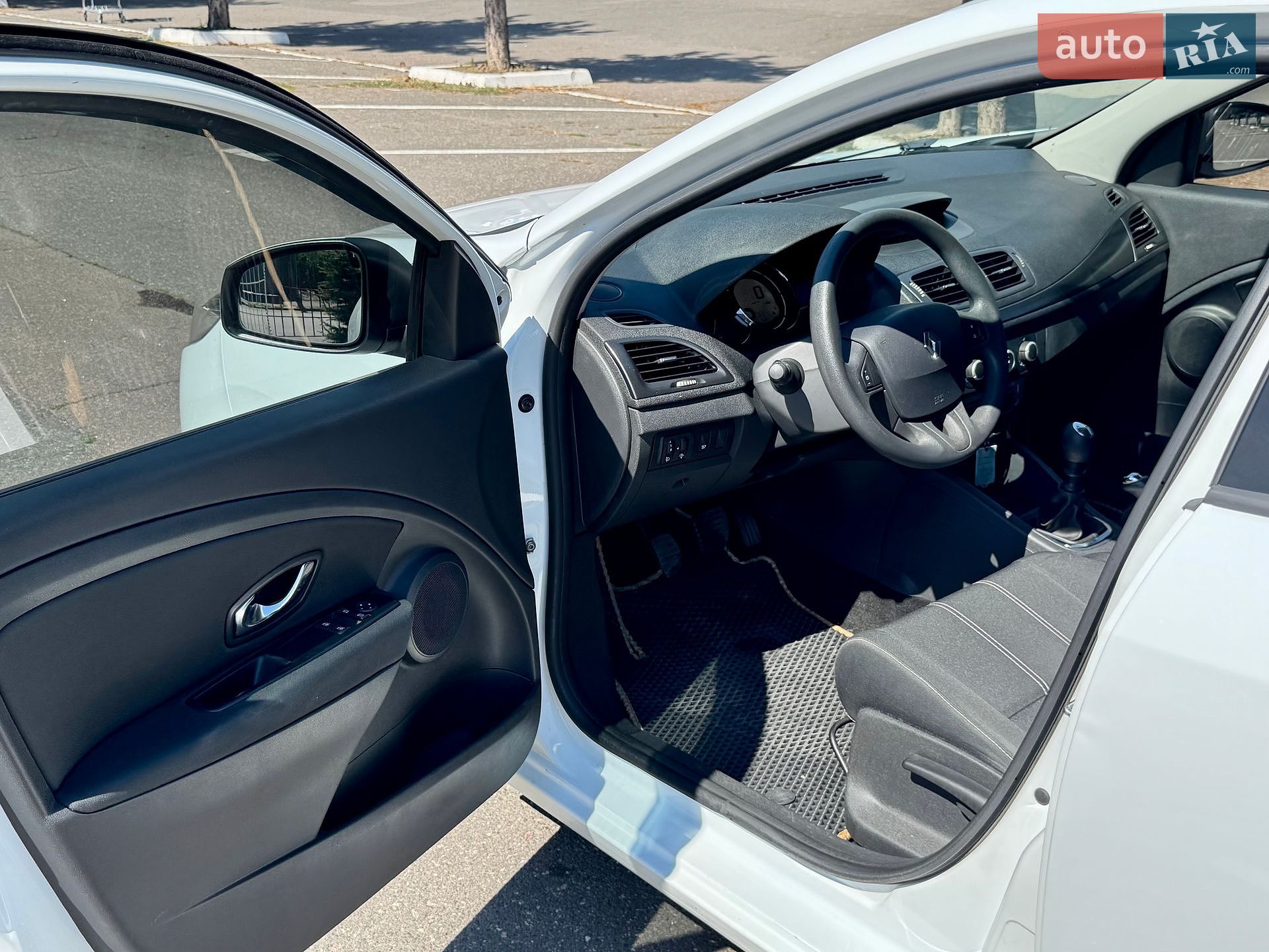 Renault Megane 2014 VIN VF1BZ0R0252205376 фото оголошення 25 з 71
