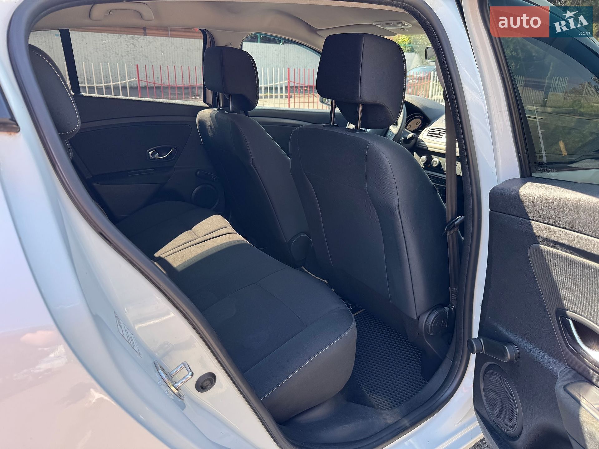 Renault Megane 2014 VIN VF1BZ0R0252205376 фото оголошення 28 з 71