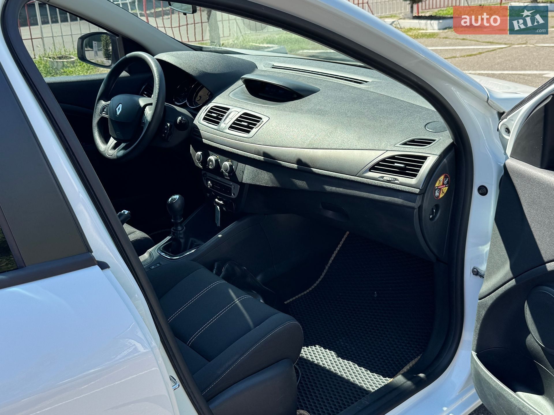 Renault Megane 2014 VIN VF1BZ0R0252205376 фото оголошення 37 з 71