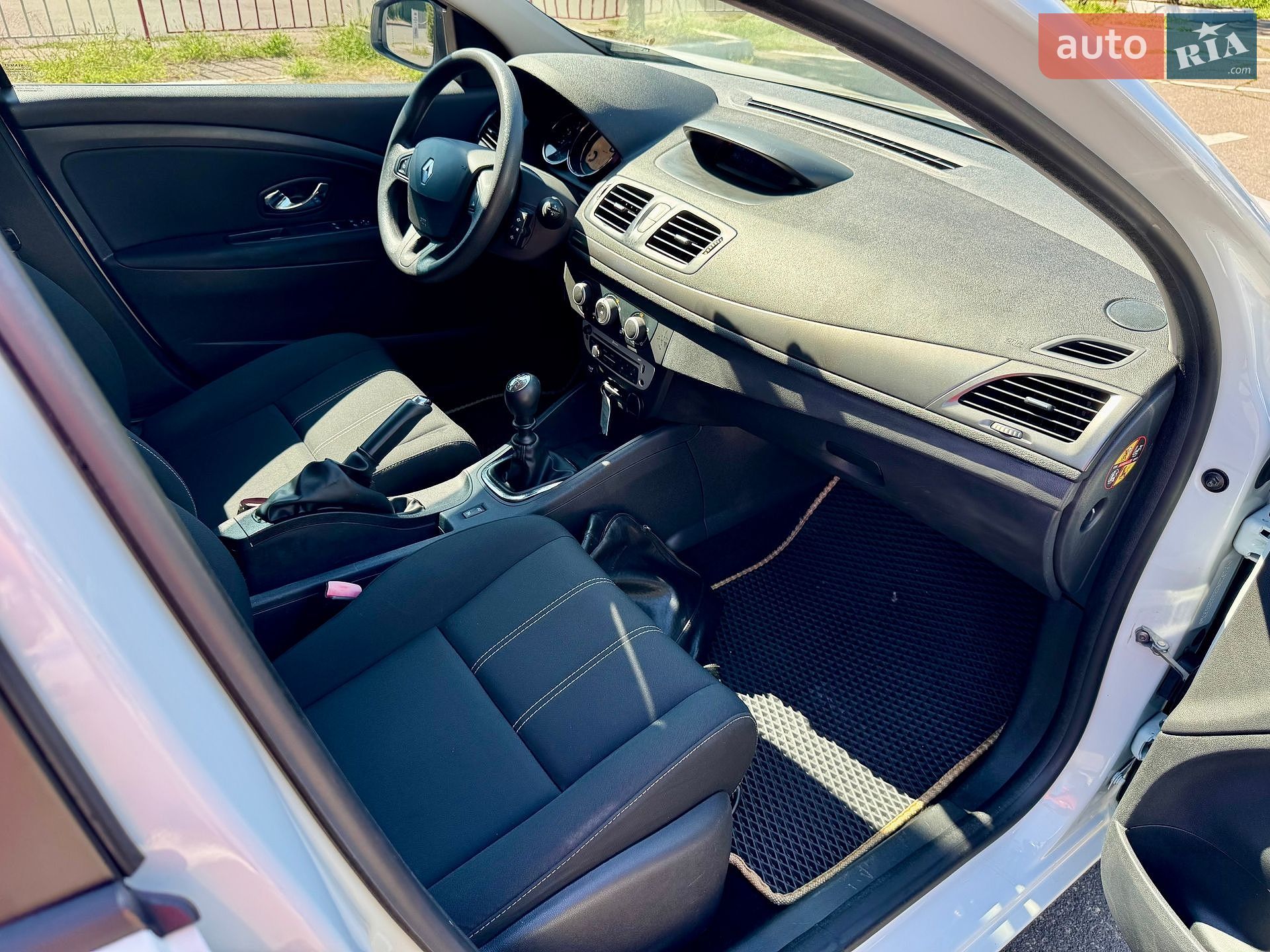 Renault Megane 2014 VIN VF1BZ0R0252205376 фото оголошення 38 з 71