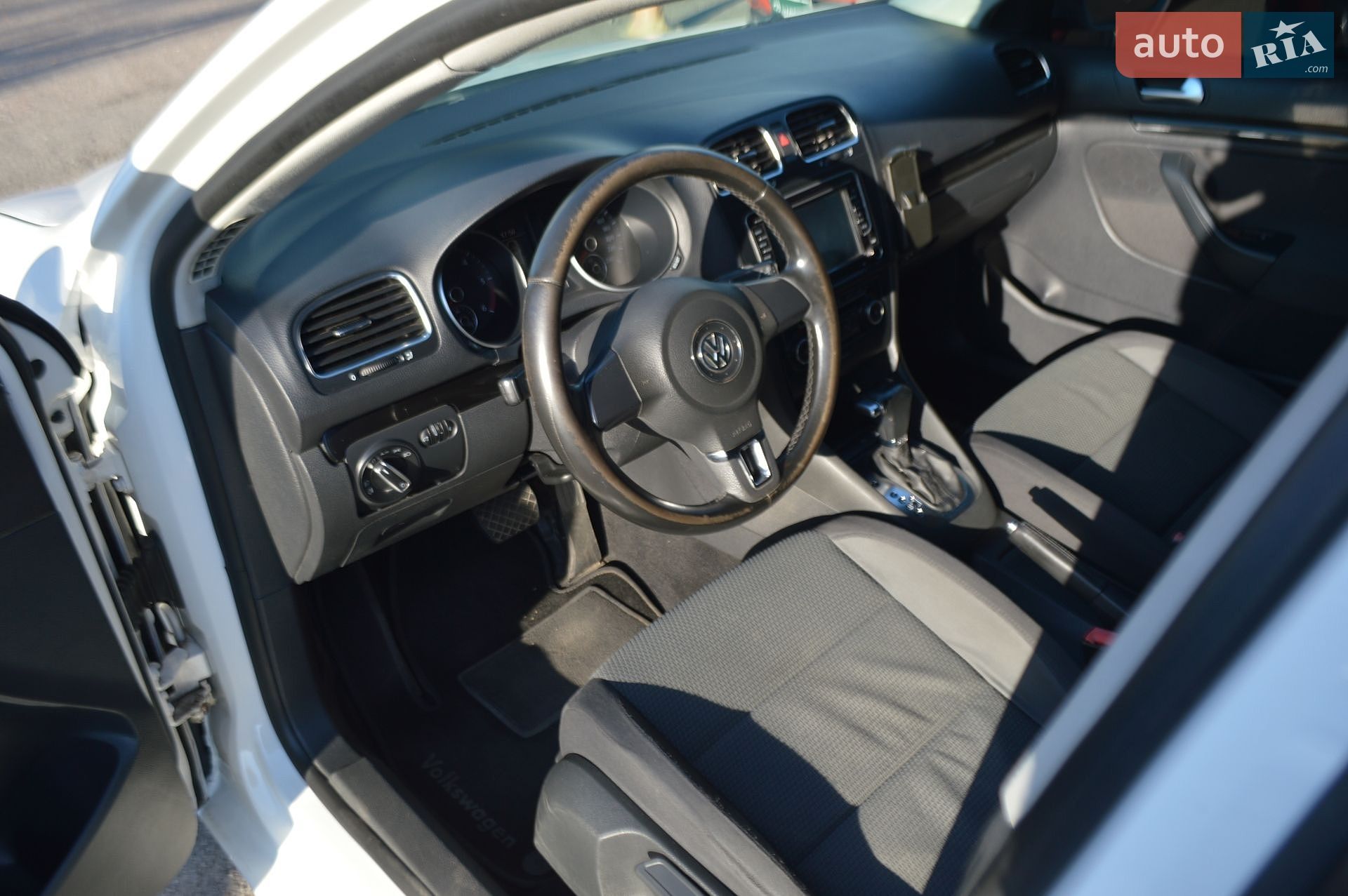 Volkswagen Golf 2010 VIN WVWZZZ1KZAM674991 фото оголошення 11 з 26
