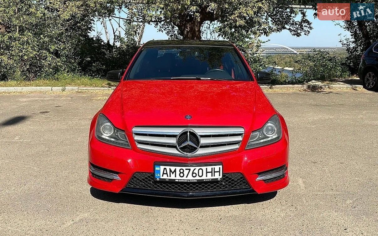 Mercedes-Benz C-Class 2012 VIN WDD2040471A801656 фото оголошення 2 з 27