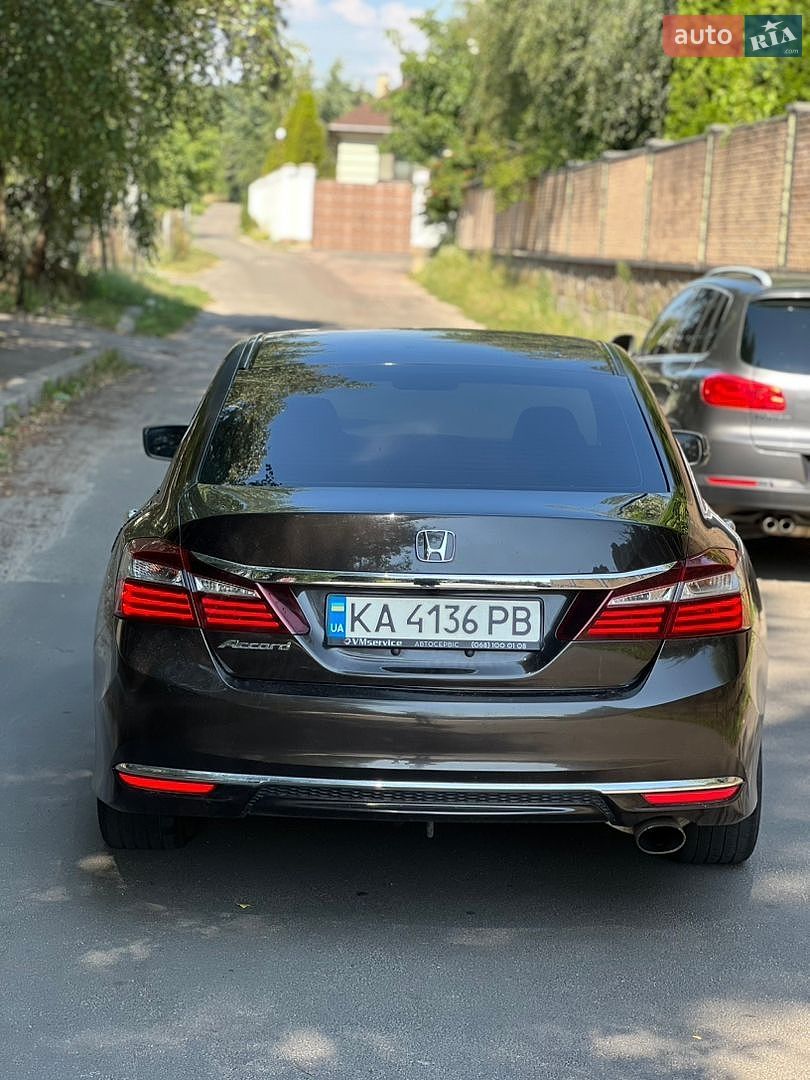 Honda Accord 2016 VIN 1HGCR2F31GA237683 фото оголошення 5 з 10