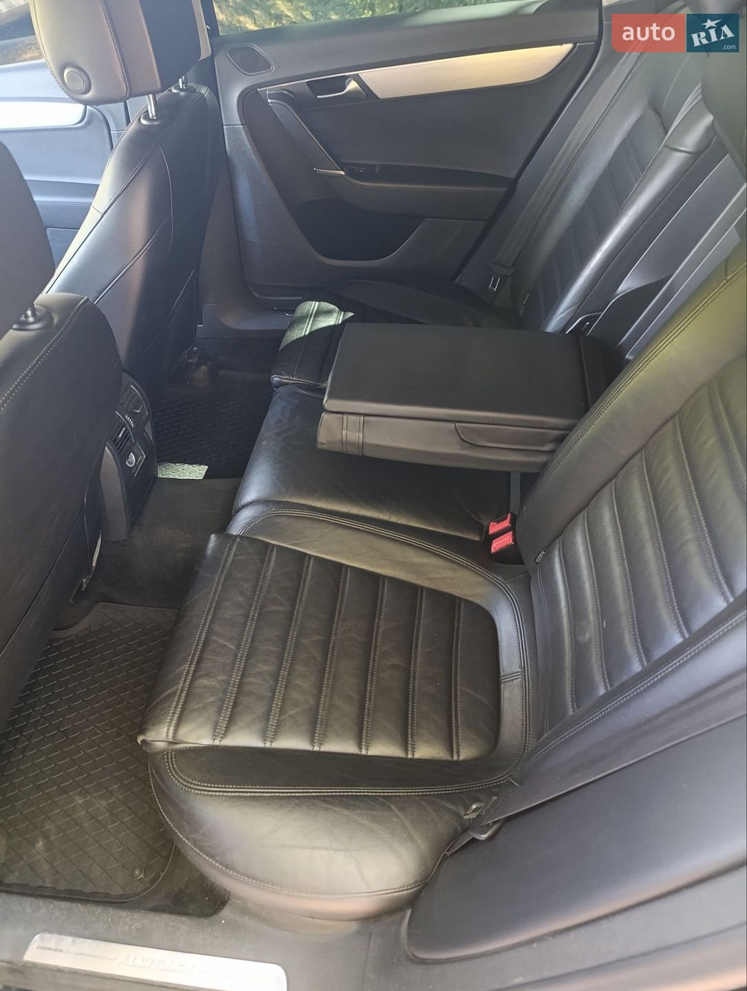 Volkswagen Passat Alltrack 2012 VIN WVWZZZ3CZDE081204 фото оголошення 21 з 47