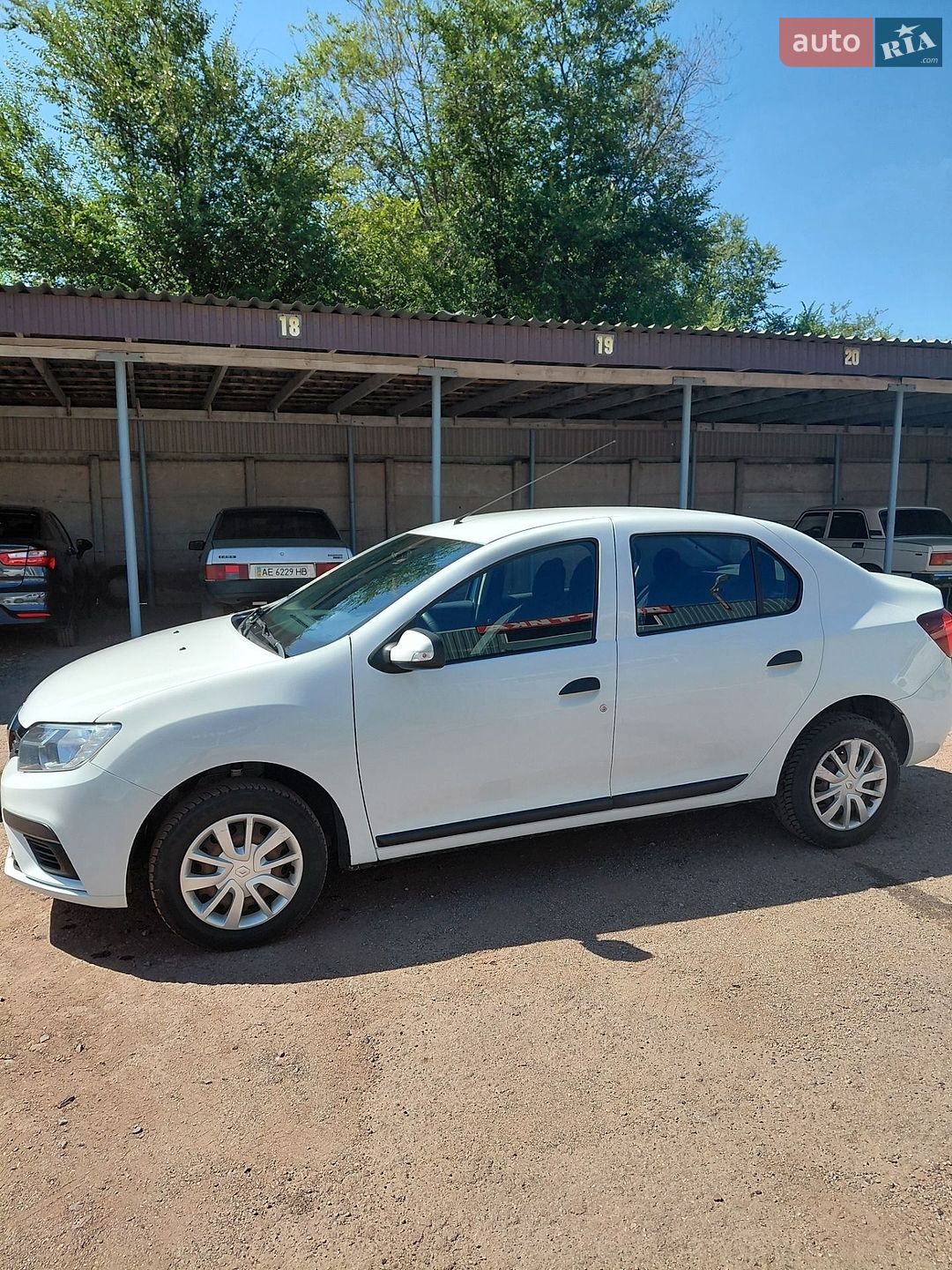 Renault Logan 2020 VIN VF1L5220365952525 фото оголошення 2 з 7