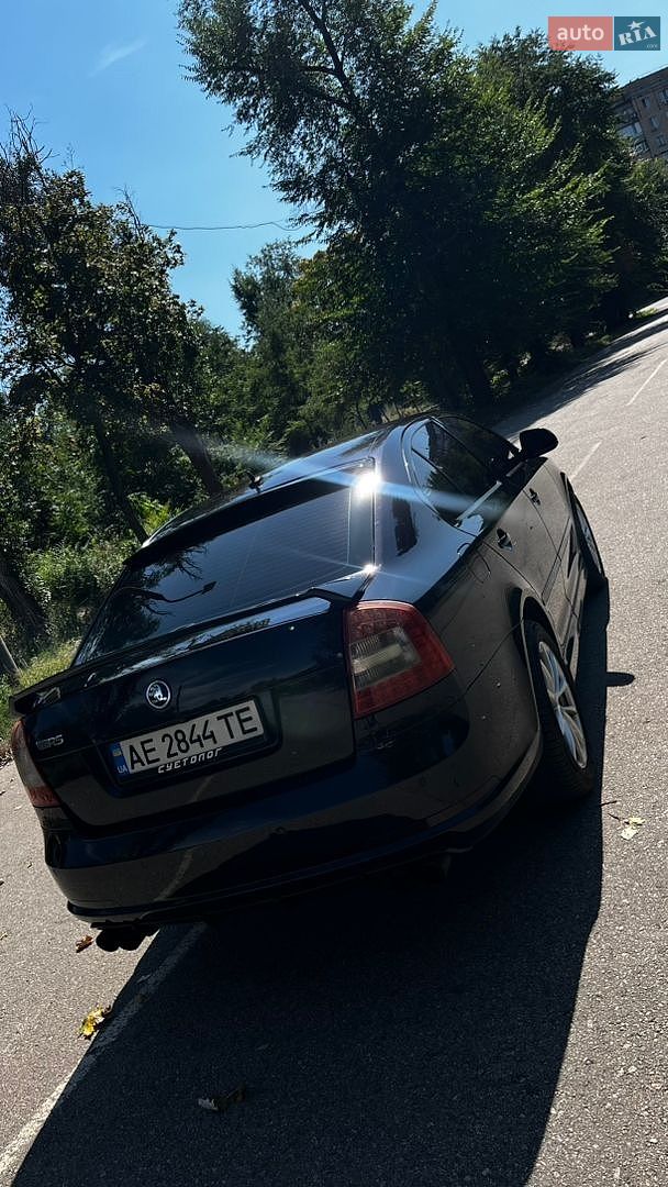 Skoda Octavia 2010 VIN TMBBE41ZXBB151224 фото оголошення 2 з 32