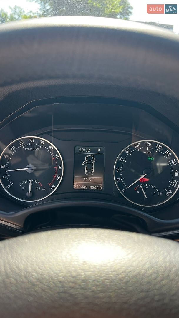 Skoda Octavia 2010 VIN TMBBE41ZXBB151224 фото оголошення 19 з 32