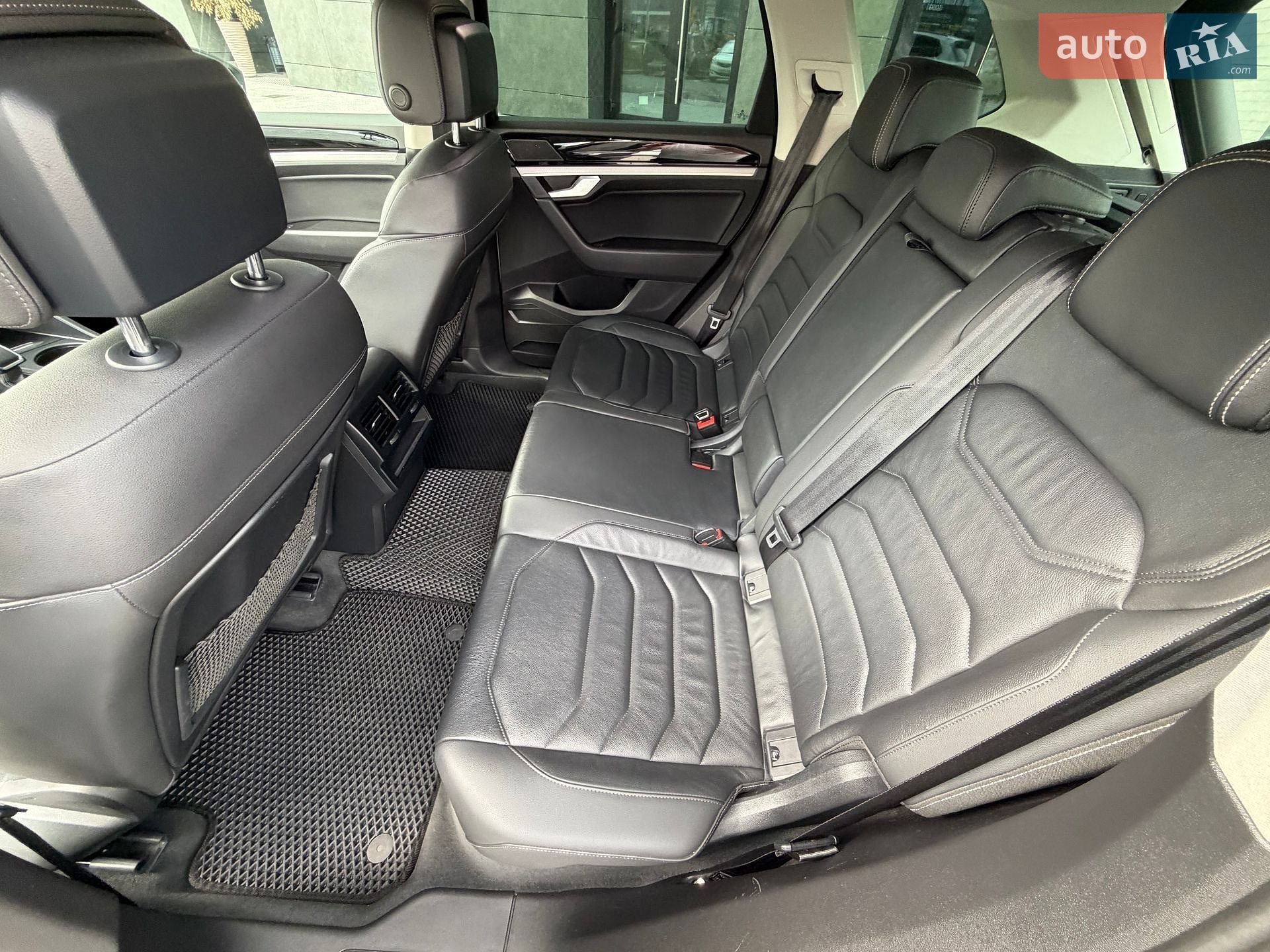 Volkswagen Touareg 2019 VIN WVGZZZCRZLD008985 фото оголошення 23 з 33