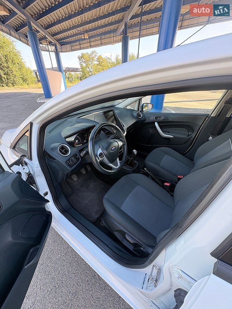 Ford Fiesta 2012 VIN WF0JXXGAJJCK14425 фото оголошення 29 з 35