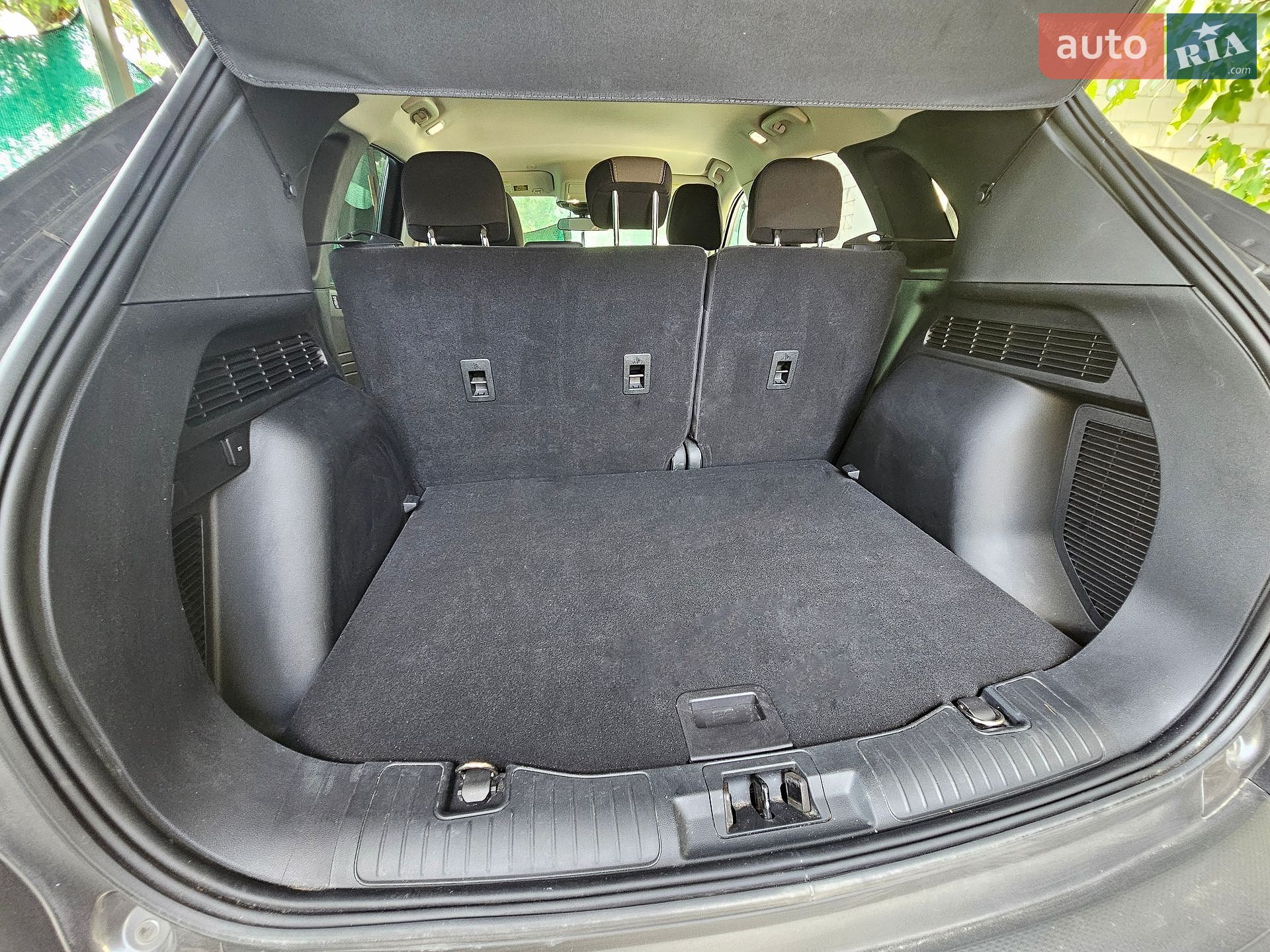 Ford Escape 2022 VIN 1FMCU0G64NUB09973 фото оголошення 8 з 16