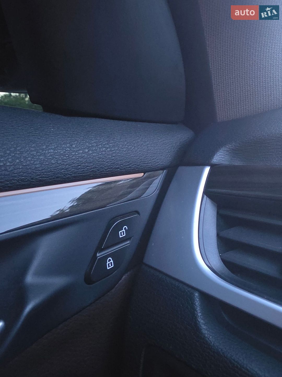 BMW X1 2020 VIN WBA71AC0005R07845 фото оголошення 9 з 48