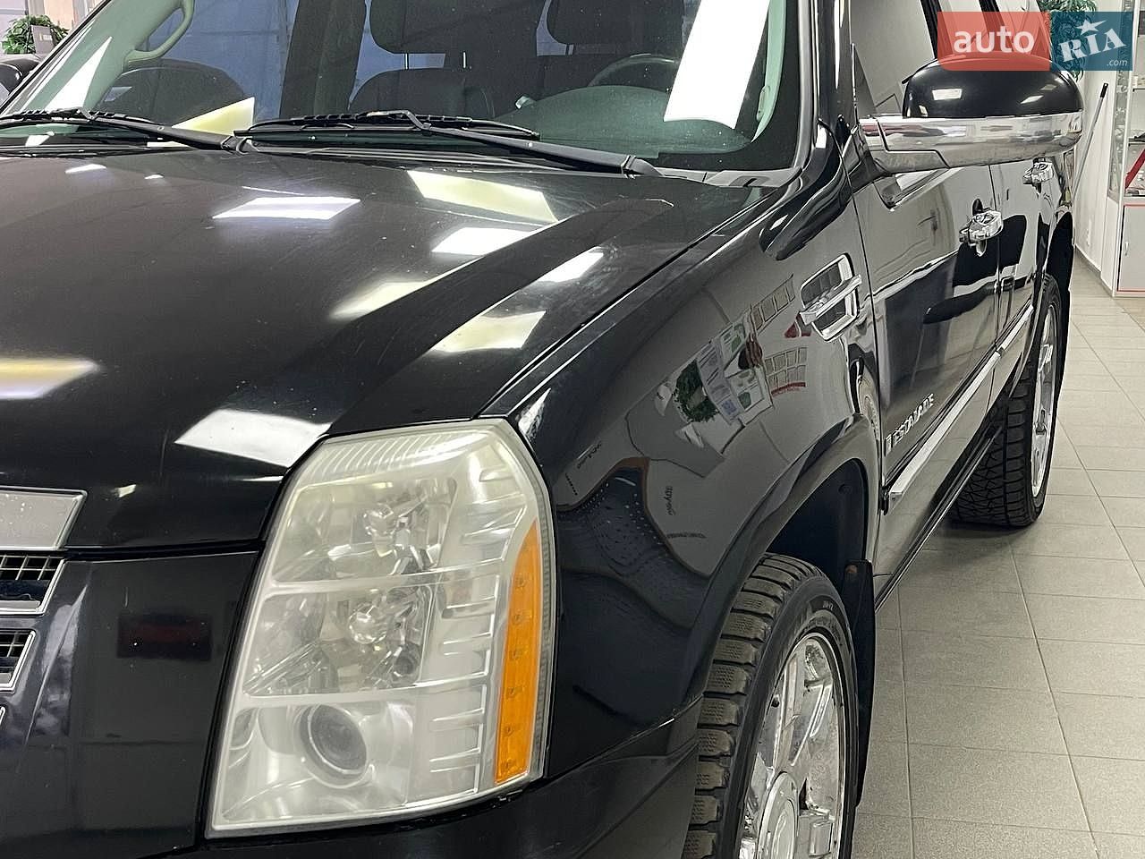 Cadillac Escalade 2008 VIN 1GYFK63818R241981 фото оголошення 5 з 38