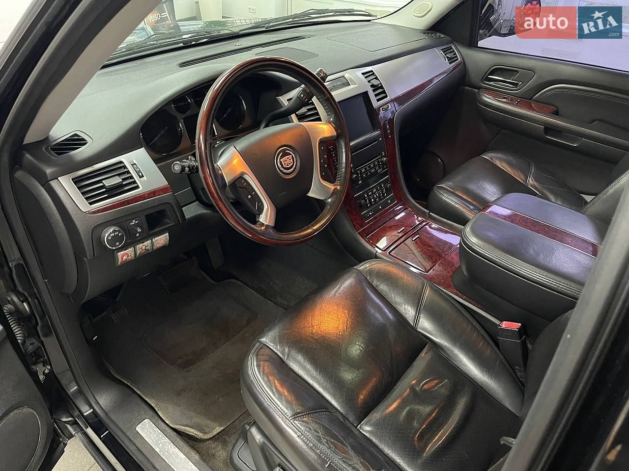 Cadillac Escalade 2008 VIN 1GYFK63818R241981 фото оголошення 19 з 38